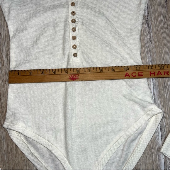 NEW Free People Dylan Thermal Bodysuit Top w/ Thumbhole Ivory Womens Size XS - Picture 10 of 11